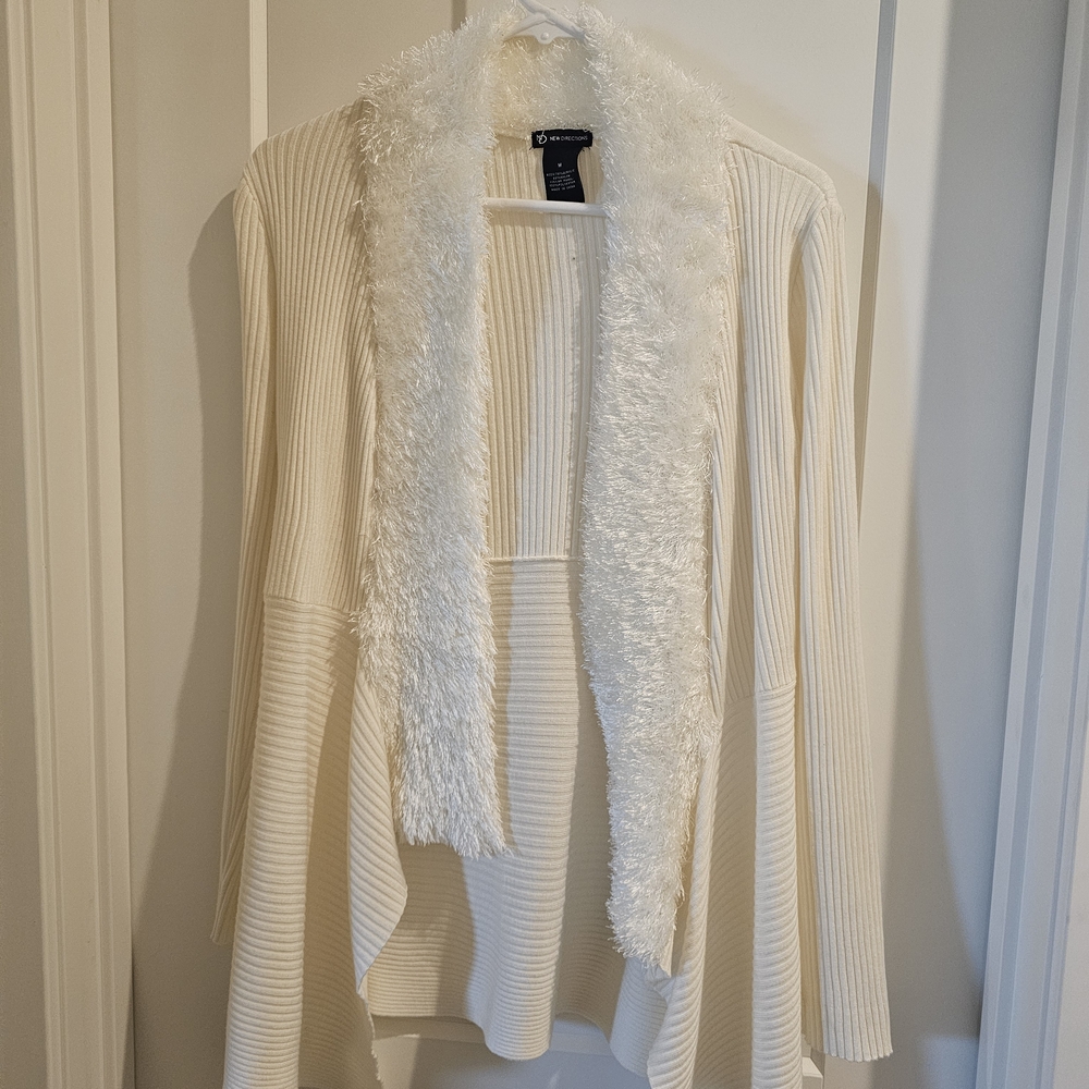 New Directions Cream and White Cardigan